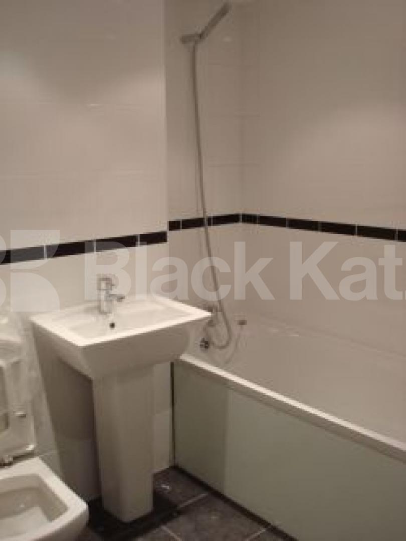 			New Instrction, Studio Apartment, 1 bath, 1 reception Flat			 Cliff Road, CAMDEN SQUARE